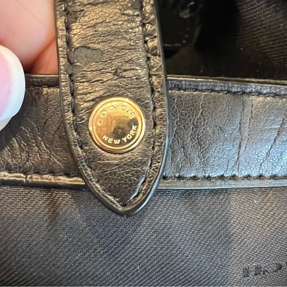 Coach Turnlock Tote (29086) Black EUC - Picture 10 of 12